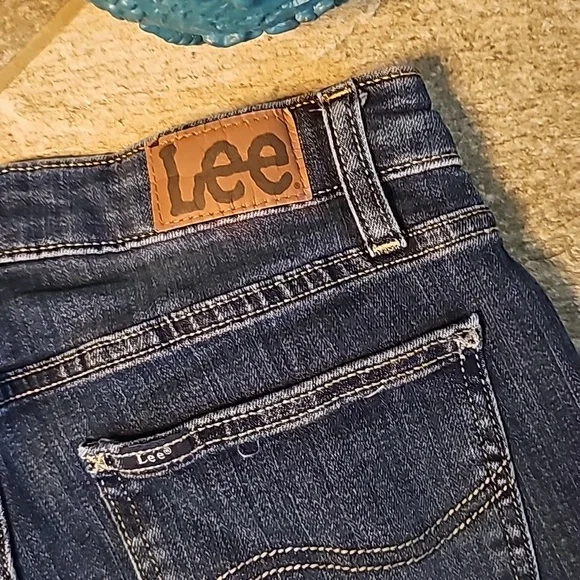 Lee size 6 jeans - Picture 7 of 8